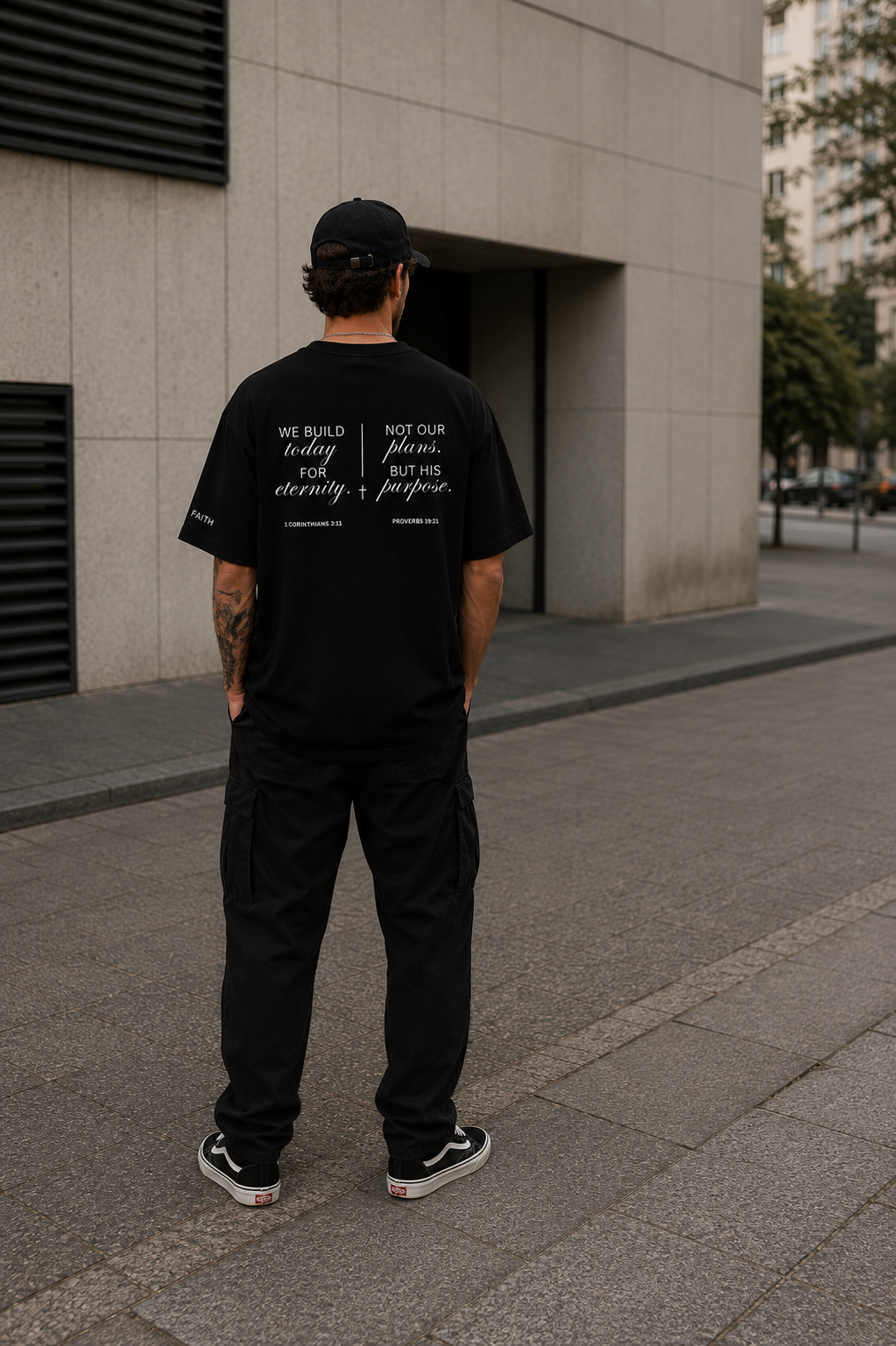 T-shirt "Built on faith"